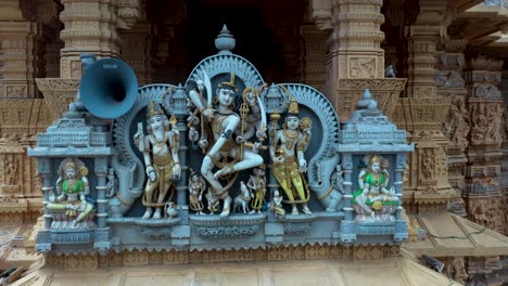 Cinematic-view-of-the-outer-side-of-somnath-temple-where-all-the-idols-of-gods-and-goddesses-present