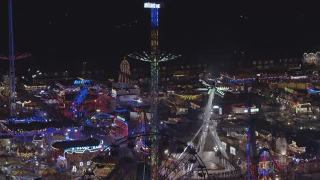 Aerial-view-of-a-fun-fair-at-night