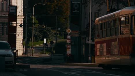 Parada-De-Tranvía-Para-Pasajeros-En-Vrsovice