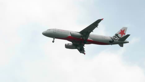 Jetstar-Airways-Airbus-A320-232-9V-JSF-approaching-before-landing-to-Suvarnabhumi-airport-in-Bangkok-at-Thailand