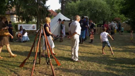 Carnaval-Savaria,-Mosquetes,-Húsares-Y-Campamento-Medieval