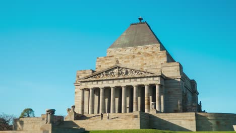 Schrein-Der-Erinnerung-Hyperlapse---Zeitraffer-Australien-Anzac-Australien-Anzac-Day,-Anzac-Gebäude