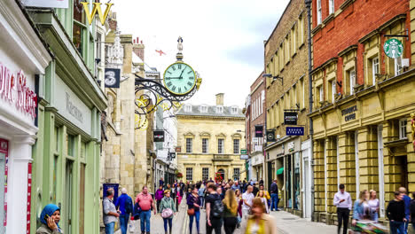 York-England,-circa-:-Tourists-visiting-and-shopping-in-Stonegate-street-in-York,-UK