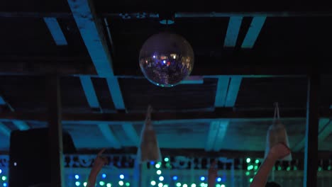 Bola-De-Discoteca-Giratoria-Brillante