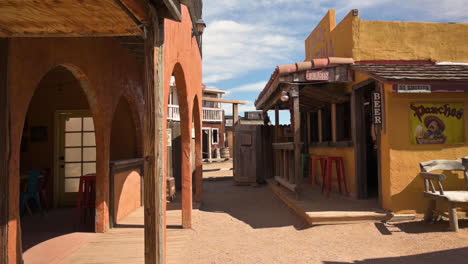 The-beautiful-Western-Theme-Park-in-Tombstone-Arizona---wide-pan