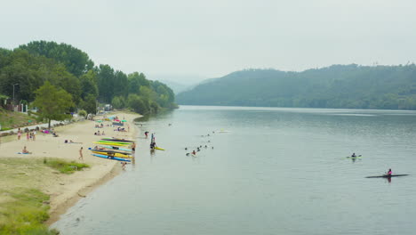 A-beach-in-Douro-River