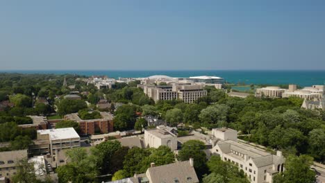 Nordwestliche-Universität-Im-Sommer.-Drohnenaufnahme