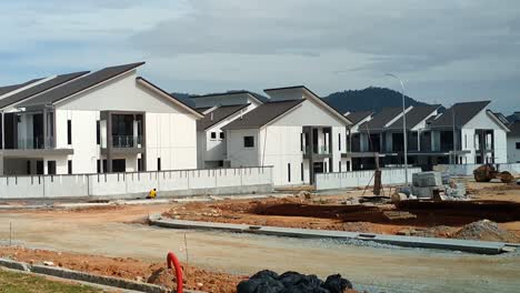 A-luxury-two-story-terrace-house-is-under-construction