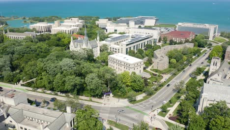 Toma-Aérea-De-Establecimiento-De-La-Universidad-Del-Noroeste-En-Un-Hermoso-Día-De-Verano