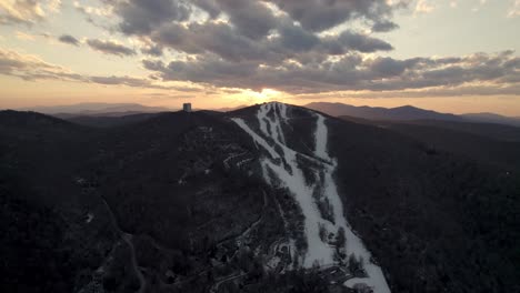 Sugar-Mountain-Ski-Resort-Aerial-Sunset-Pullout