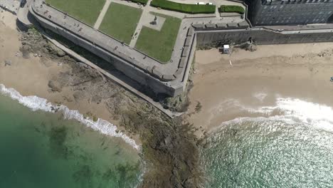 Aerial-footage-of-Saint-Malo