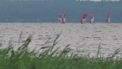 Windsurf-Festival-Auf-Dem-See