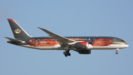 Following-shot-of-Royal-Jordanian-Boeing-787-Dreamliner-with-stunning-Petra-livery-landing-in-Toronto