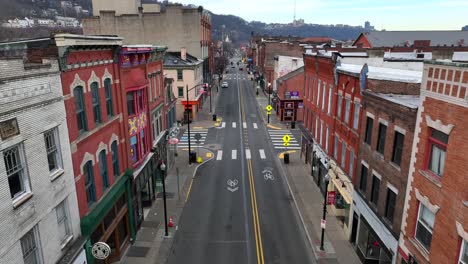 East-Carson-Street-strip-in-Pittsburgh,-Pennsylvania