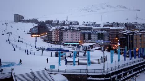 Un-Lapso-De-Tiempo-Dinámico-Del-Remonte-Pas-De-La-Casa-En-Andorra