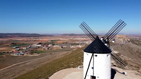 Molinos-De-Consuegra-Desde-Un-Drone