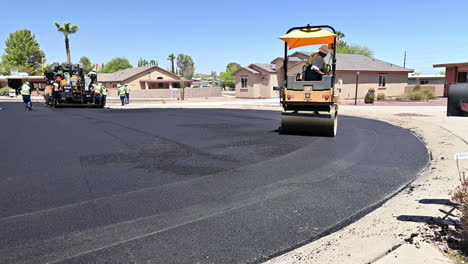 Straßenwalze-Ebnet-Asphaltstraße,-Green-Valley,-Arizona