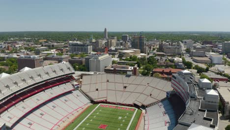 Beautiful-Establishing-Shot-of-Lincoln,-Nebraska