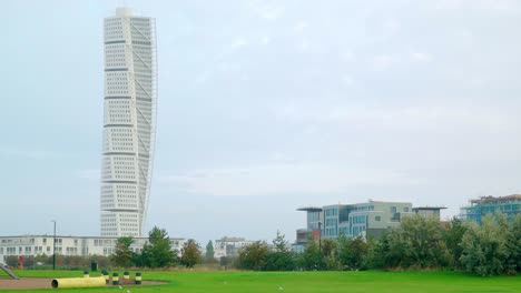 Turning-Torso---Skyscraper-in-Malmo,-Sweden