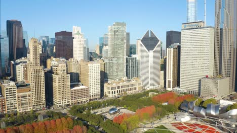 Increíble-Toma-Aérea-Cinematográfica-Del-Frijol-En-El-Parque-Del-Milenio-De-Chicago