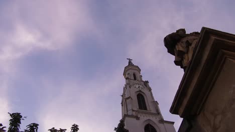 Vista-De-La-Iglesia-En-Cluj-Napoca-Rumania