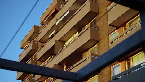 A-Building-in-Germany-shot-in-the-golden-hour