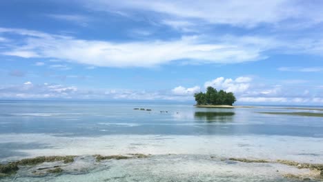 Día-Soleado-En-Raja-Tri-Biak