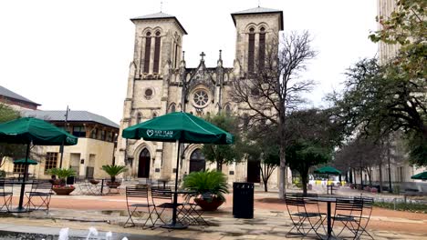 The-beauty-of-the-San-Fenrando-Cathedral-in-downtown-San-Antonio,-tells-some-of-the-history-of-this-great-city