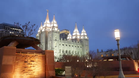 Der-Salt-Lake-City-Tempel-Bei-Nacht-Oder-Am-Frühen-Morgen-–-Statisch