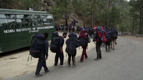 Nehru-Institute-Of-Mountaineering-Wanderer-Auf-Ihrem-Trekkingweg