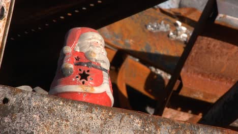 Camp-Fire-Aftermath-Ceramic-Santa-Claus-Untouched