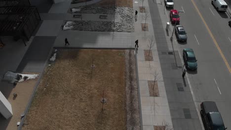 Birdâ€™s-eye-view-footage-traffic-in-a-street-at-Downtown-Minneapolis-during-afternoon