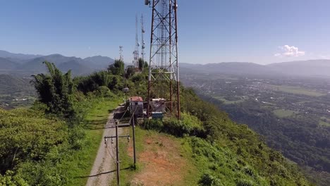 Volar-Con-Karma-Drone-Sobre-Las-Montañas-Del-Centro-De-Veracruz-Nos-Hace-Sentir-Pájaros