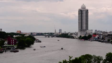 El-Río-Chaophraya-Está-Lleno-De-Historia-Y-Cultura