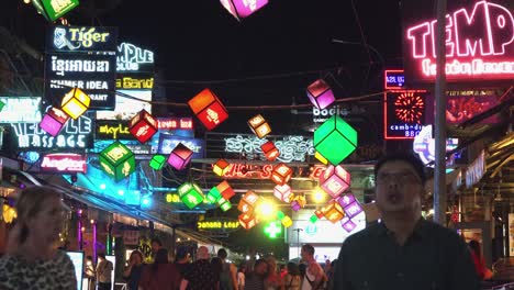 Medium-Shot-of-Pub-Street-At-Night