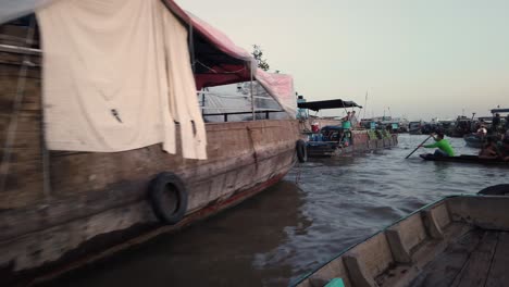 Cai-Rang-Schwimmender-Markt-Im-Mekong-delta