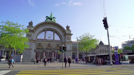 Lucerna-Suiza,-Circa-:-Estación-De-Tren-De-Lucerna-En-Lucerna,-Suiza