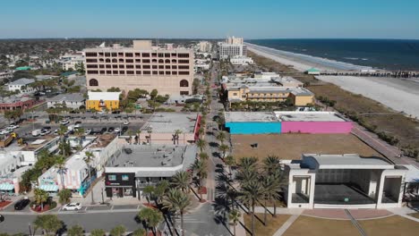 Jacksonville-Beach:-Bars-In-Der-1.-Straße,-Seawalk-Pavillon-Und-Pier-Mit-Meer-Im-Hintergrund