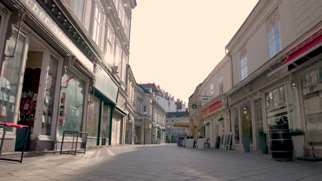 Cierre-De-Covid-En-Austria---Baden-Cerca-De-Viena---Tiendas-Cerradas-Y-Calles-Vacías