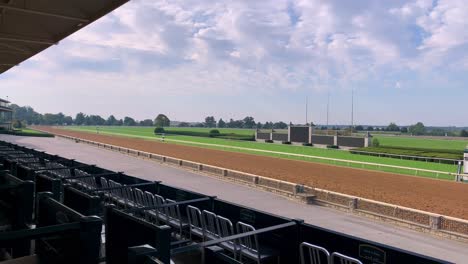 Pan-Keeneland-Rennstrecke-In-Lexington,-Kentucky