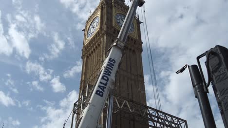 Mobile-Crane-Outside-Newly-Restored-Elizabeth-Tower