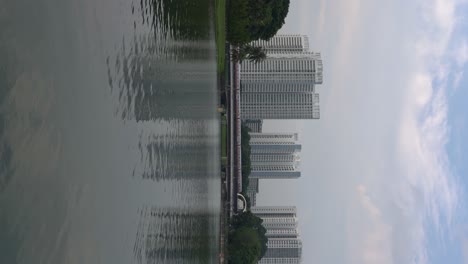 Vertical-video---MRT-Train-leaving-Kallang-MRT-station-in-Singapore