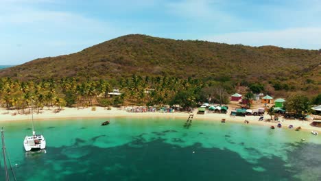 Relájese-O-Disfrute-Nadando-En-Esta-Escapada-Caribeña-épica-De-Salt-Whistle-Bay-Mayreau,-San-Vicente