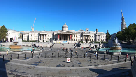 London-England,-Circa:-Trafalgar-Square-In-London-City,-England,-Uk