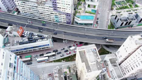 Paisaje-Urbano-De-Hong-Kong-Con-Edificios-Y-Tráfico