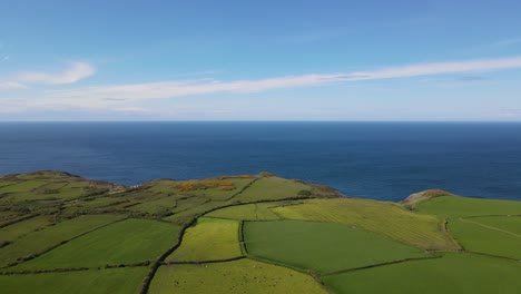 Blue-sea-and-green-English-countryside-color-contrast