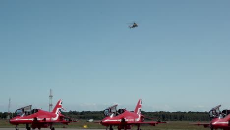 Bae-Hawk-T1-Equipo-Acrobático-De-La-Fuerza-Aérea-Real-En-Línea-De-Vuelo-Durante-El-Espectáculo-Aéreo-Gdynia-Aerobaltic-2021