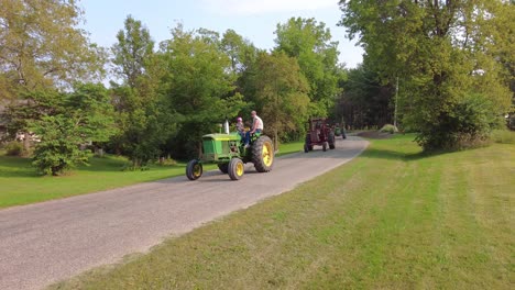 13-of-Antique-Engine-and-Tractor-Association's-tractors