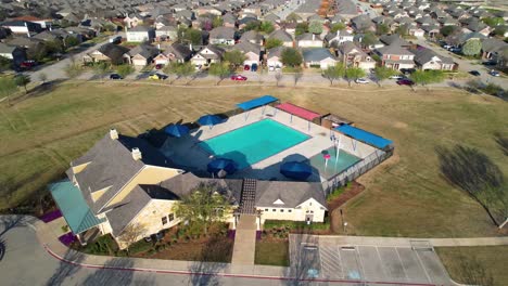 Imágenes-Aéreas-De-La-Piscina-En-Anna-Texas-En-Ainsworth-Dr