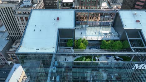 M-and-T-Bank-with-green-roof